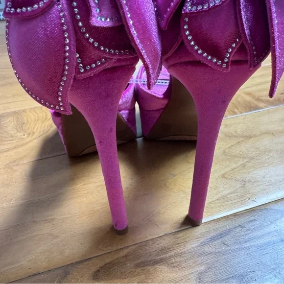 NWT Gianni Bini Karmello Velvet Flower Ankle Strap Platform Dress Sandals - Picture 9 of 10